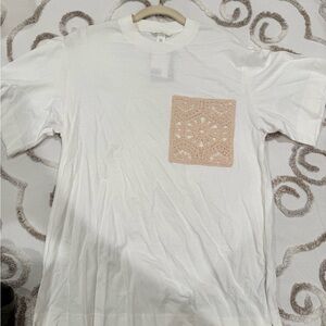 H&M White Short Sleeve Tee with Beige Crochet Pocket